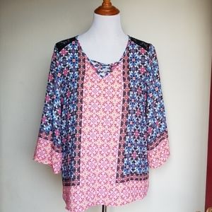 Zac & Rachel Lace Shoulder Back flowy Blouse